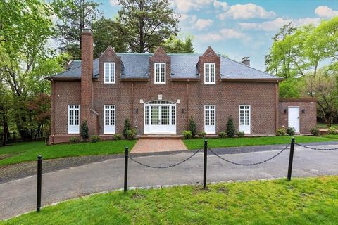 178 Ivy Street Brookline MA 02446