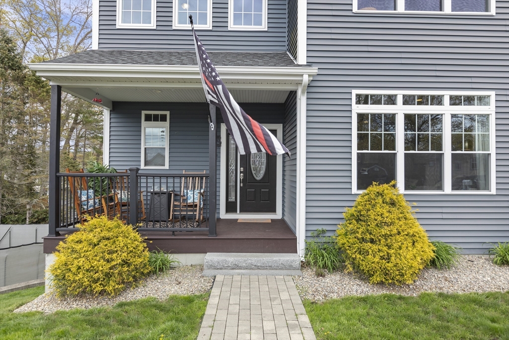 32 Colonial Rd, Webster, MA Photo #2