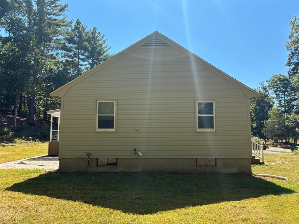 122 Old Bay Rd
