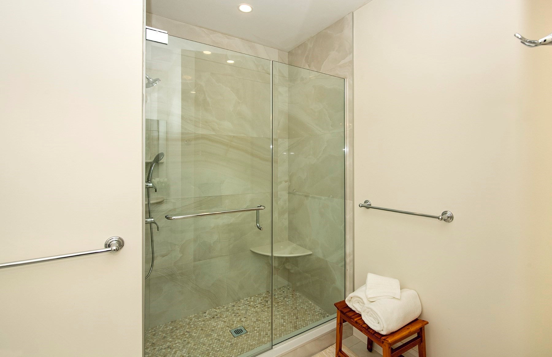 21 Clubview Dr #21, Andover, MA Photo #17