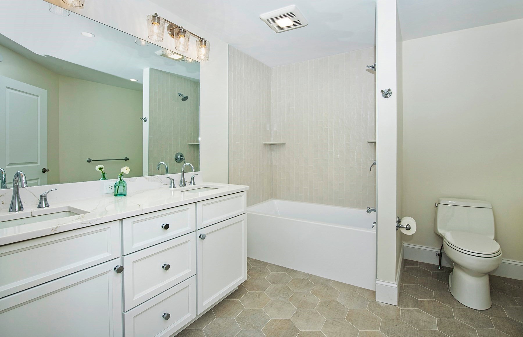21 Clubview Dr #21, Andover, MA Photo #23