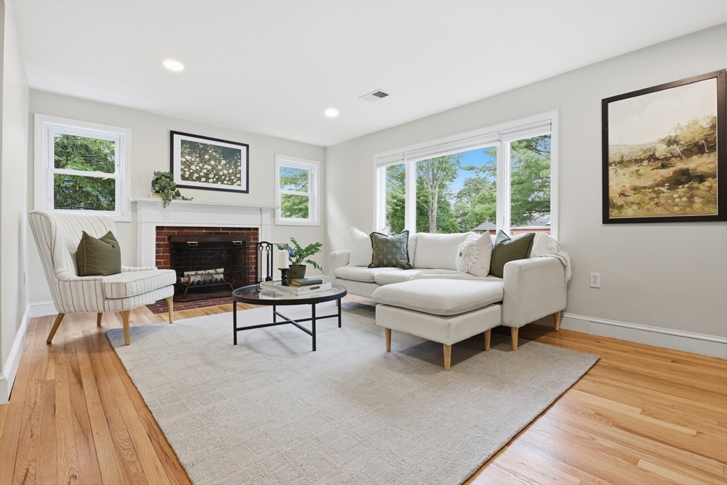 17 Orchard Dr