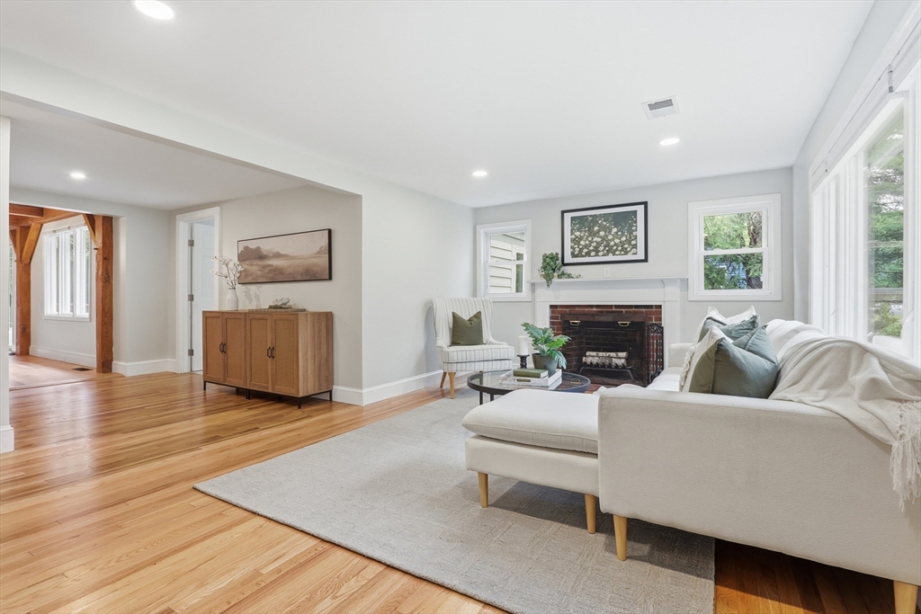 17 Orchard Dr