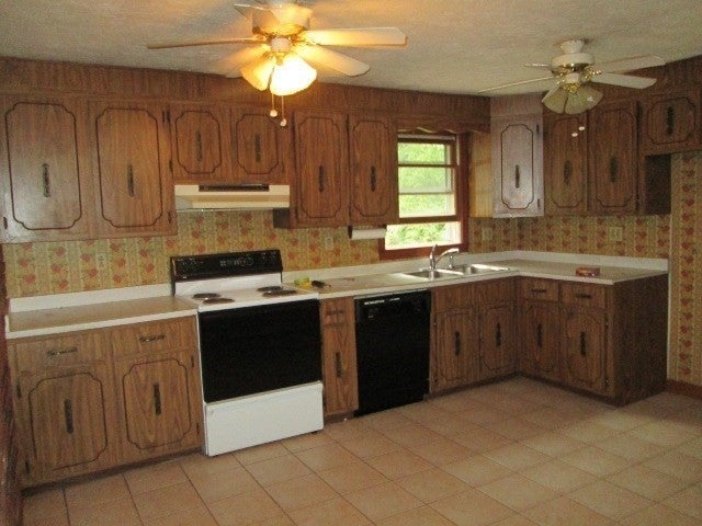 180 Ash Street, Spencer, MA, 180 Ash Street, Spencer, MA Photo #2