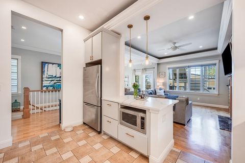 425 E 6th St #1 Boston MA 02127