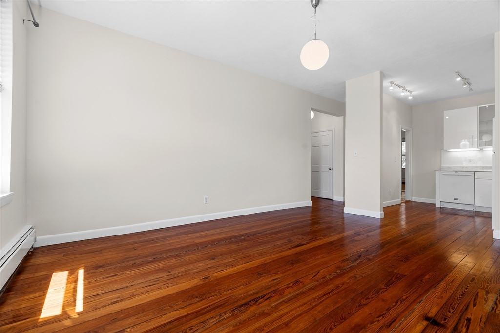 130 Union Park St 1