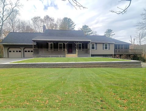 85 Fisher St Medway MA 02053