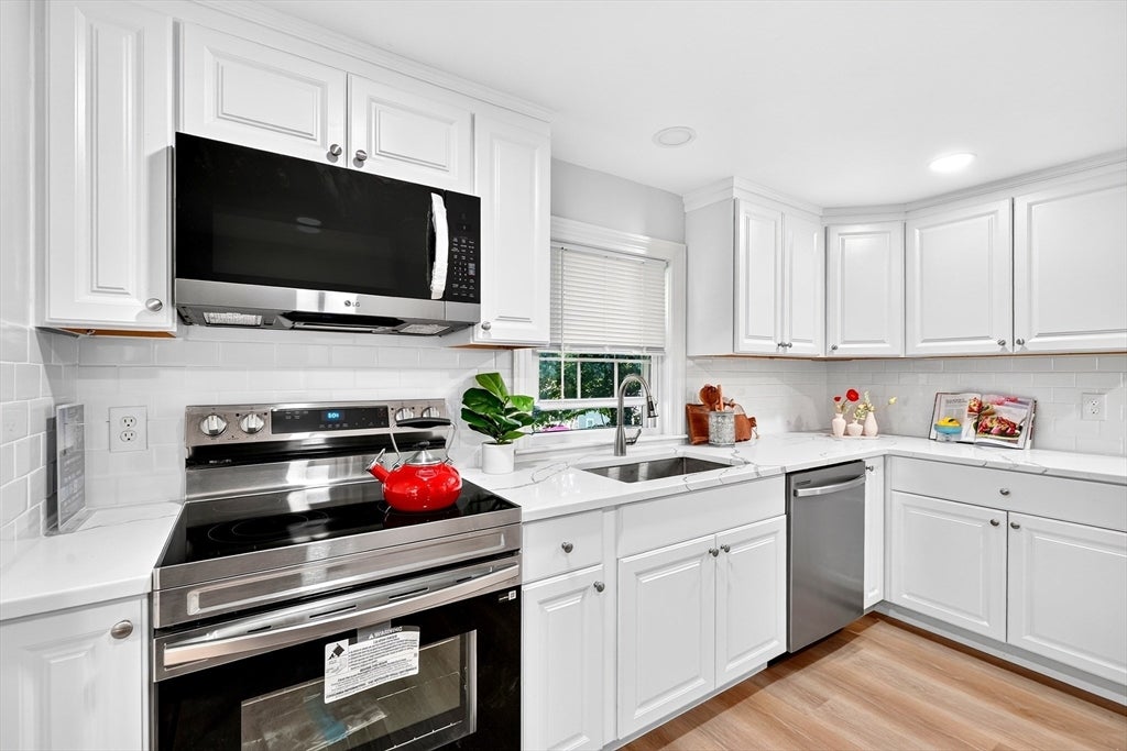 12 Fisher Terrace, Woburn, MA Photo #9