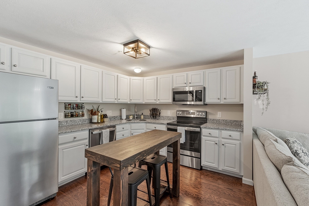 143 Bridle Cross Rd 143