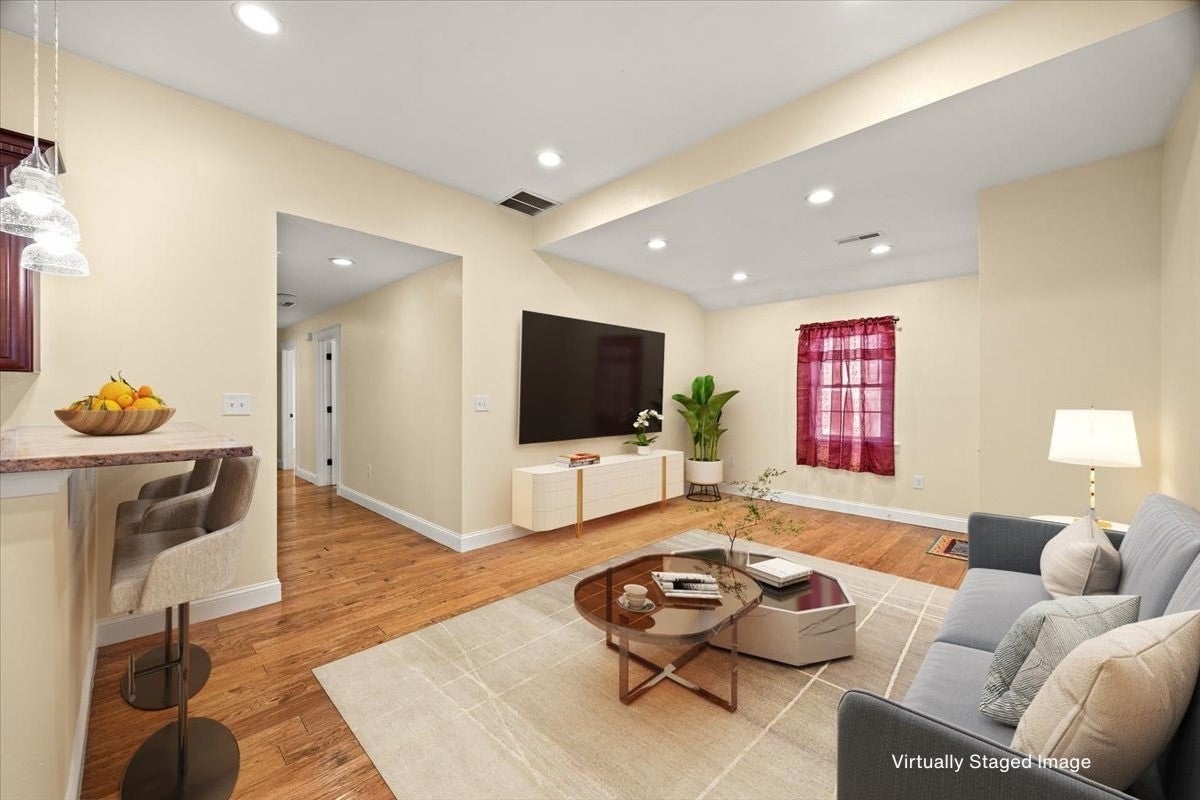5 Wyman Rd, Randolph, MA, 5 Wyman Rd, Randolph, MA Photo #3