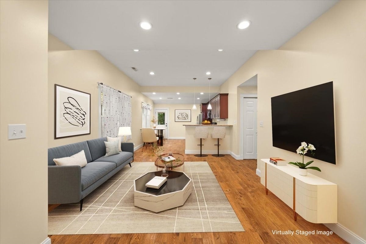 5 Wyman Rd, Randolph, MA, 5 Wyman Rd, Randolph, MA Photo #4