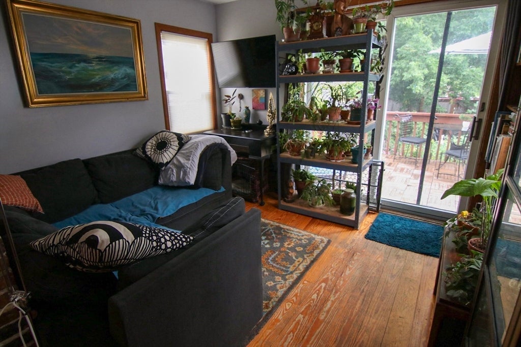 12 Webb St, Salem, MA Photo #5