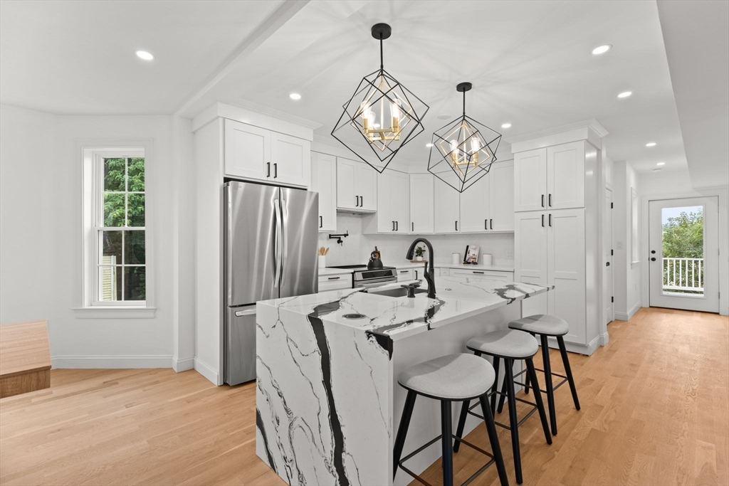 1135-1137 Hyde Park Ave