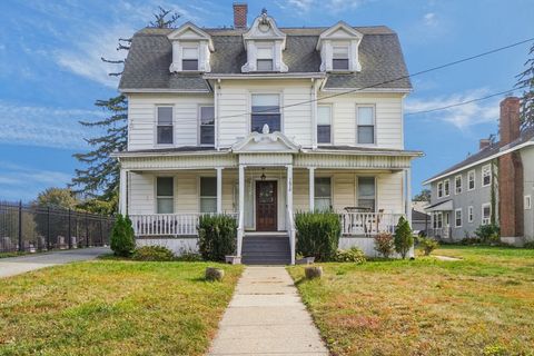1678 Northampton Holyoke MA 01040