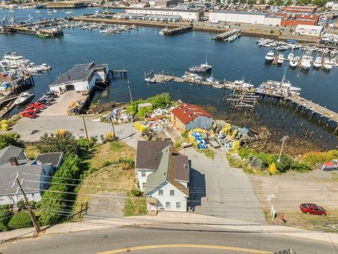 97 East Main St Gloucester MA 01930