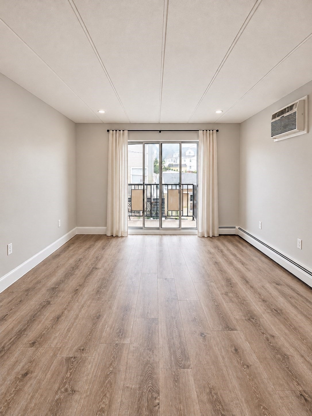 589 Broadway 4
