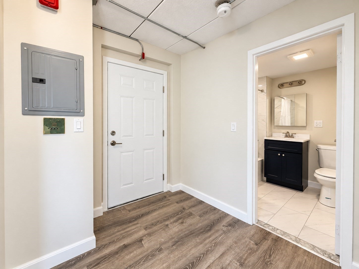 589 Broadway 4