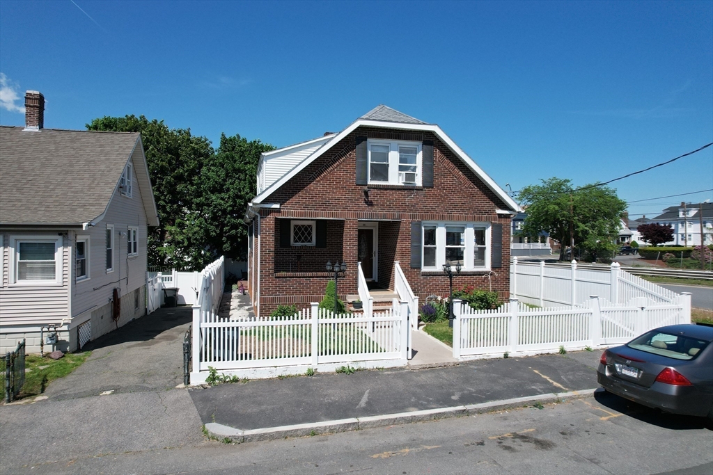 96 Stanton Ave