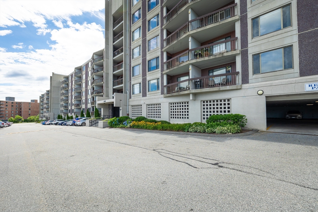 1500 Worcester Rd 217