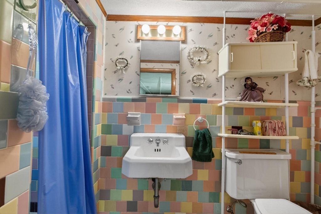 18 Williams Rd, Lynnfield, MA, 18 Williams Rd, Lynnfield, MA Photo #26