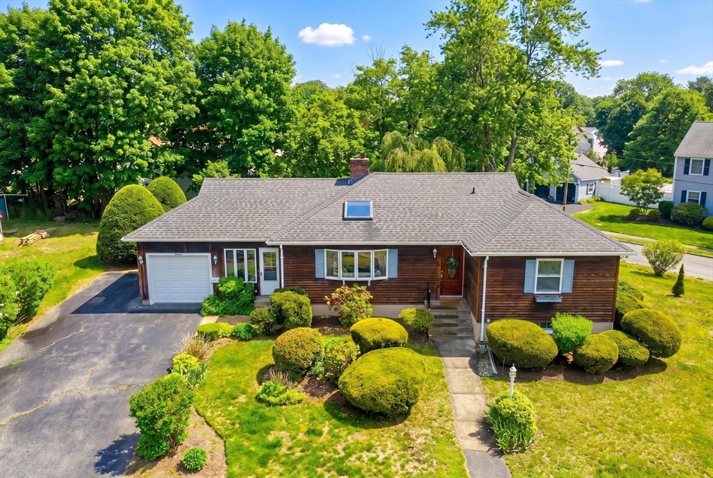 18 Williams Rd