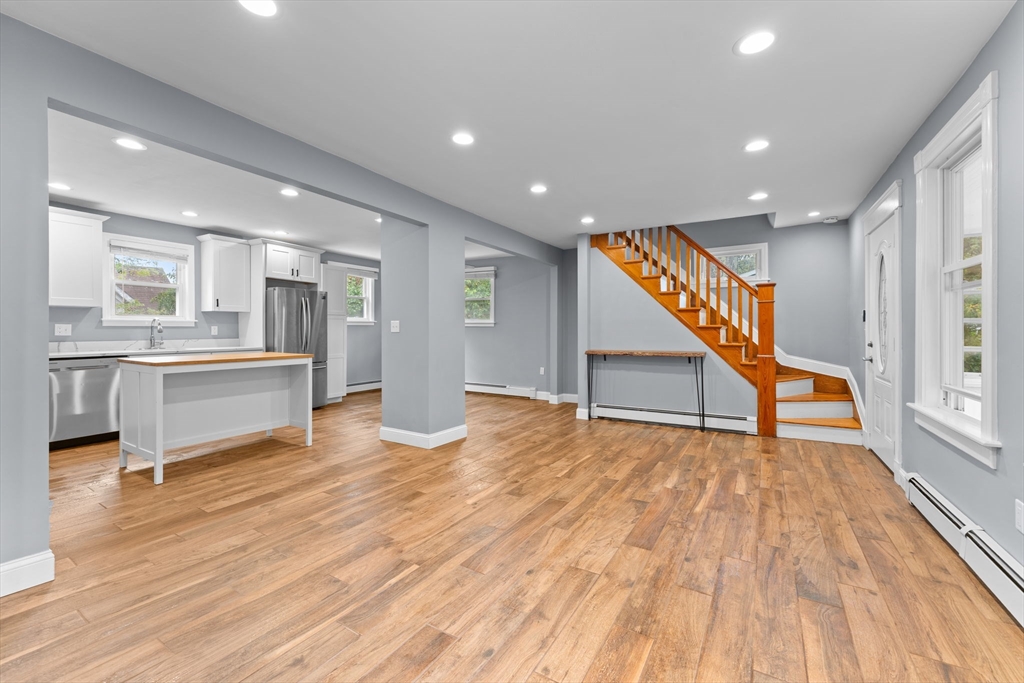 55 Cottage Rd