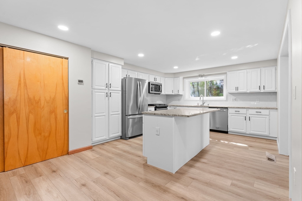 7 Hibernia Ln 7