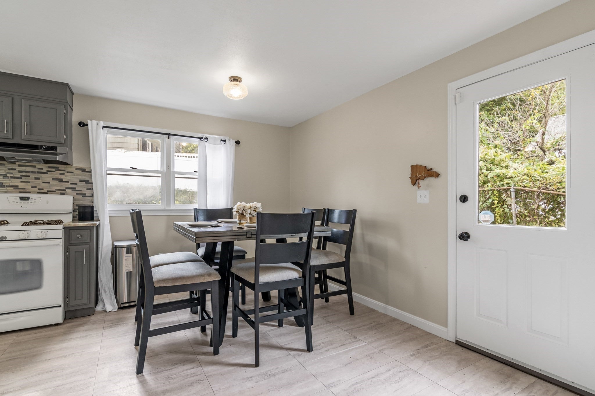 631 E Merrimack St #631, Lowell, MA, 631 E Merrimack St #631, Lowell, MA Photo #11