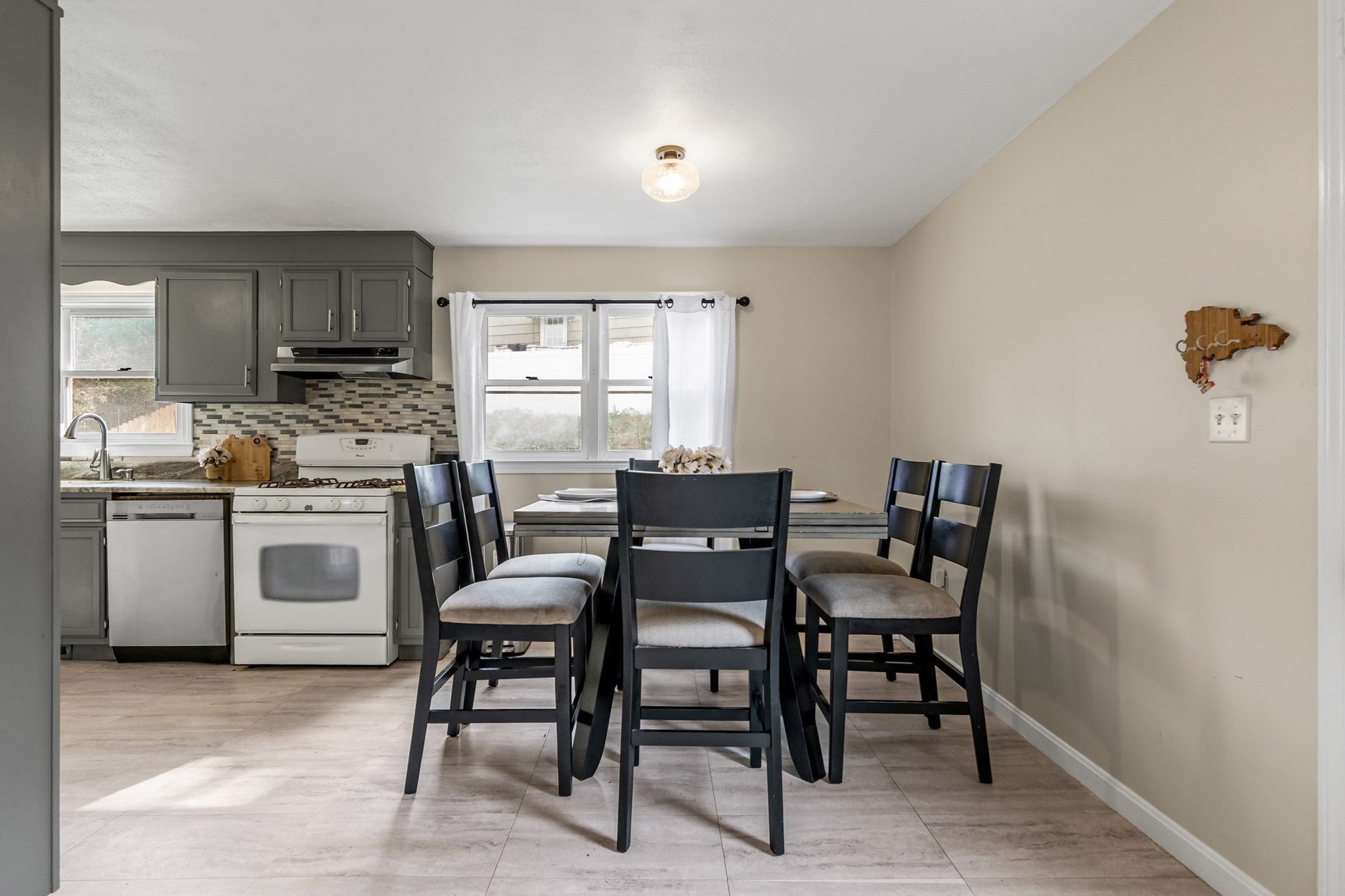 631 E Merrimack St #631, Lowell, MA, 631 E Merrimack St #631, Lowell, MA Photo #10