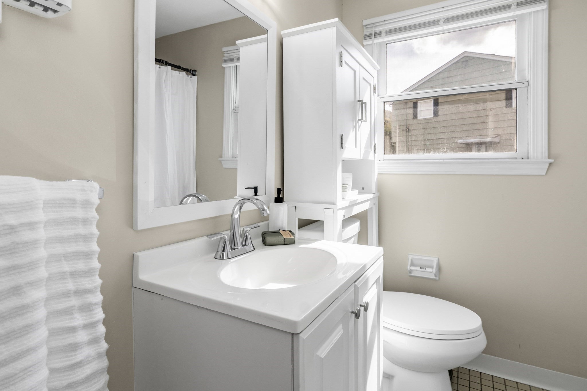 631 E Merrimack St #631, Lowell, MA, 631 E Merrimack St #631, Lowell, MA Photo #16