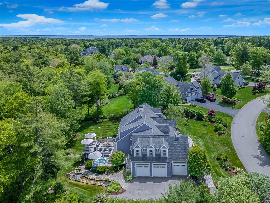 4 Beech Tree Ln
