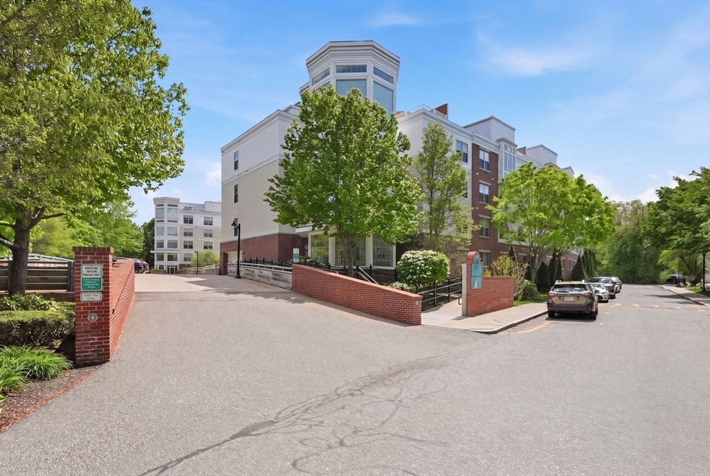 5 Ballister St 523
