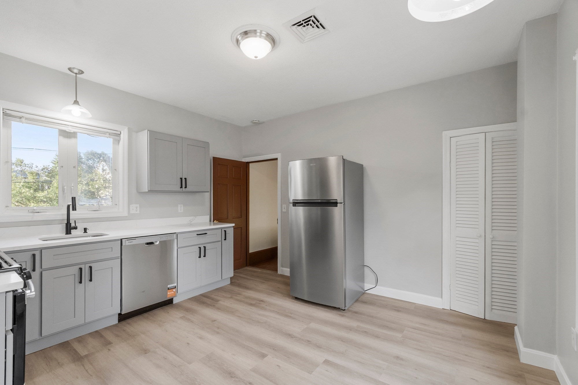 23 Pinehurst Ave, Billerica, MA Photo #32