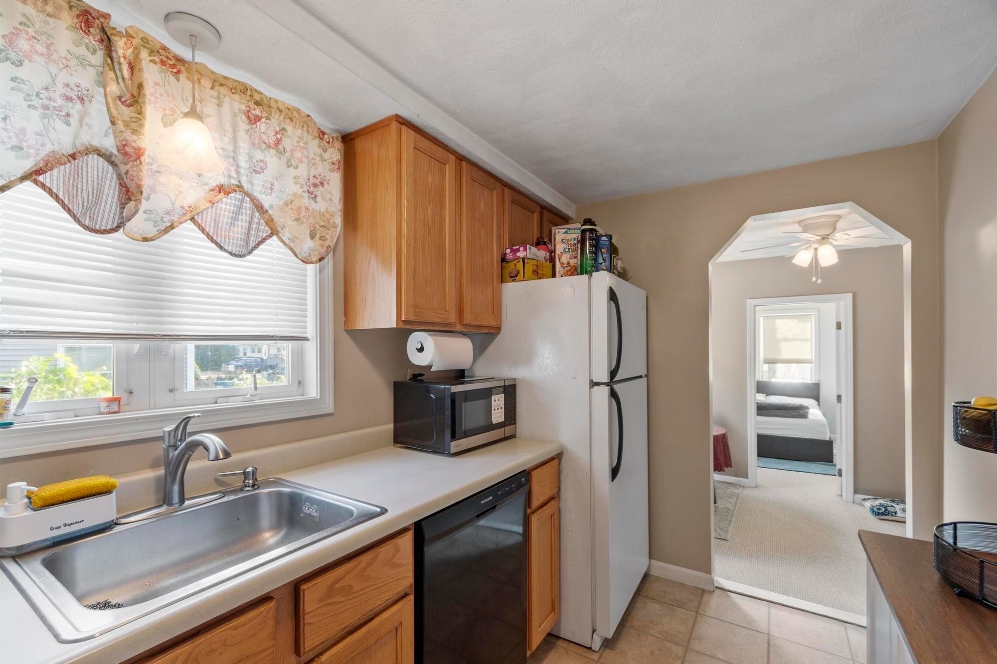 23 Pinehurst Ave, Billerica, MA Photo #14