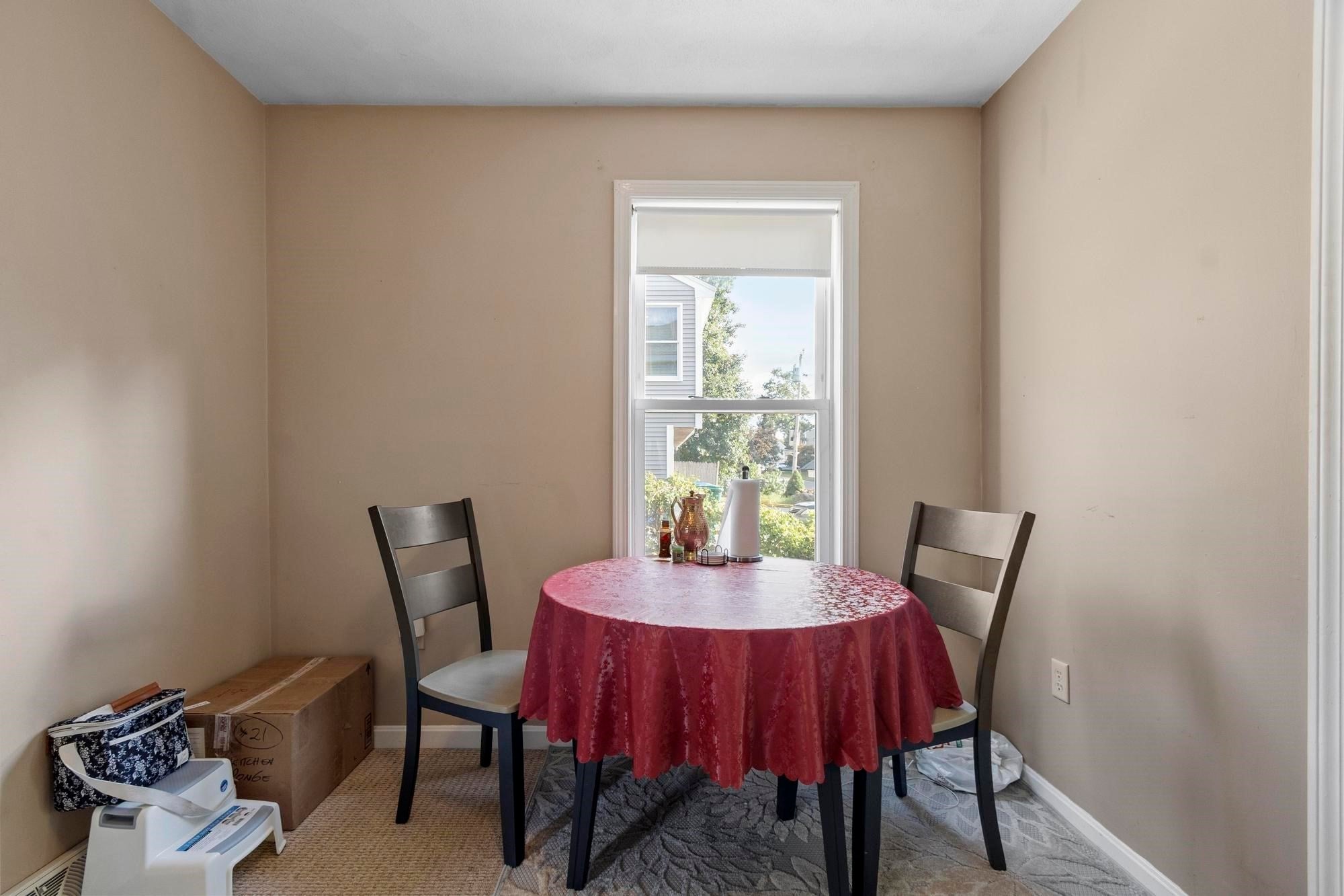 23 Pinehurst Ave, Billerica, MA Photo #9