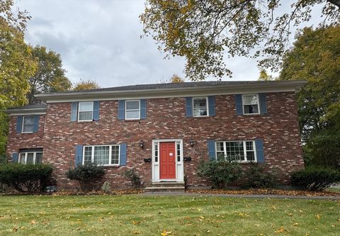 Photo of 148 Wyman St #148, Woburn, MA 01801 (MLS # 73472119)