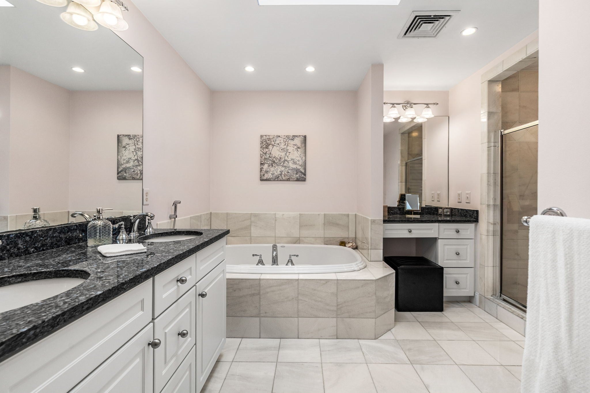65 Crescent Rd #65, Needham, MA Photo #20