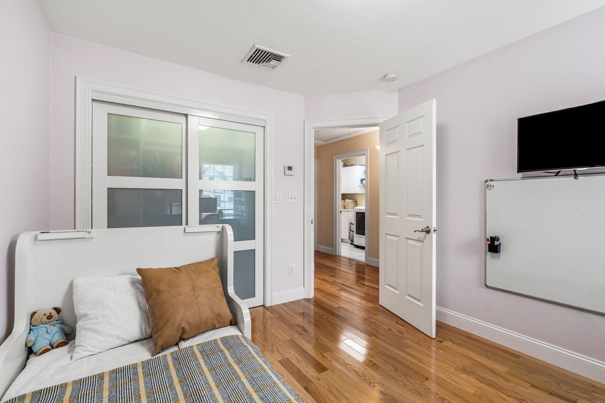 65 Crescent Rd #65, Needham, MA Photo #24