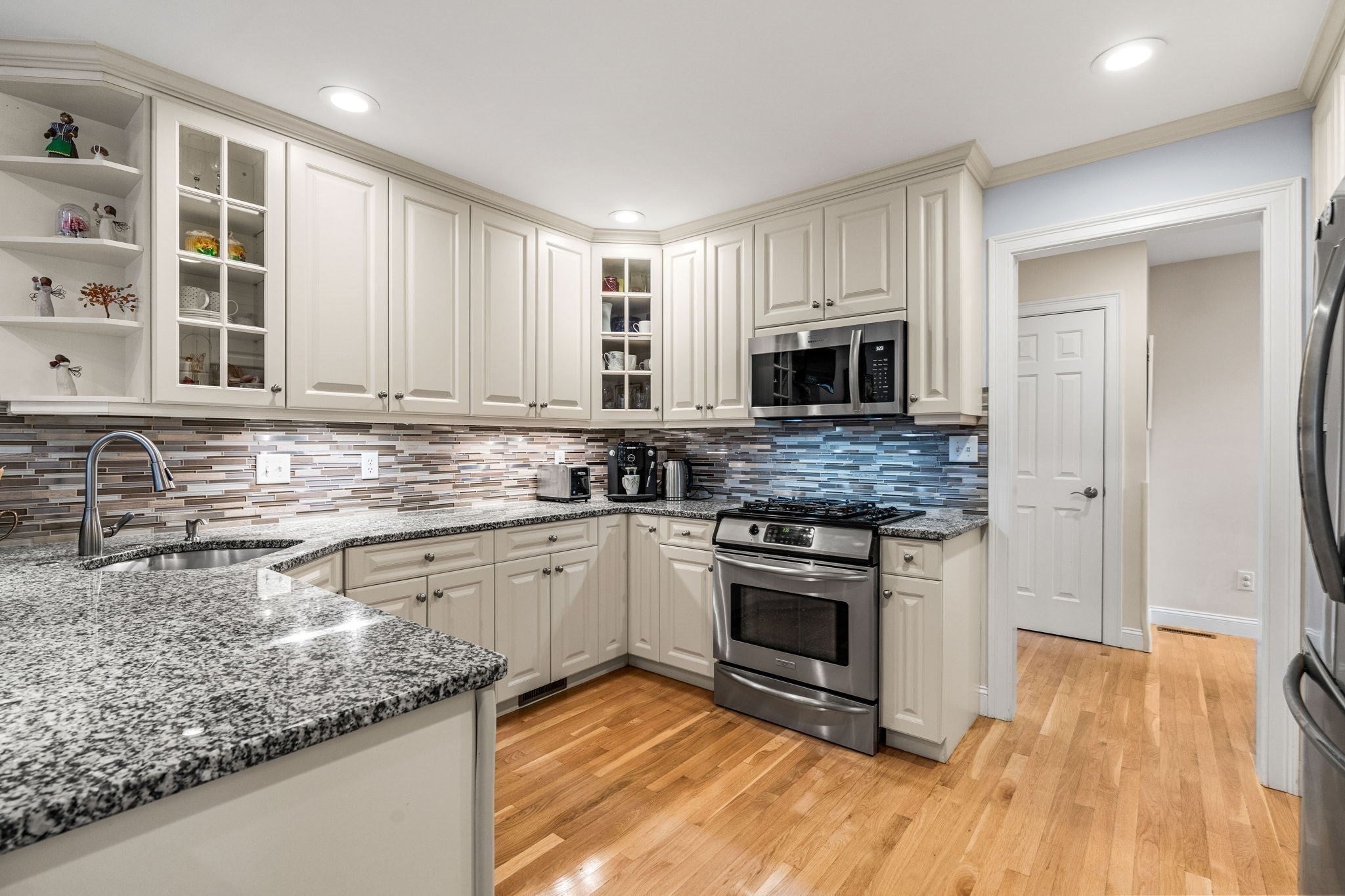 65 Crescent Rd #65, Needham, MA Photo #11