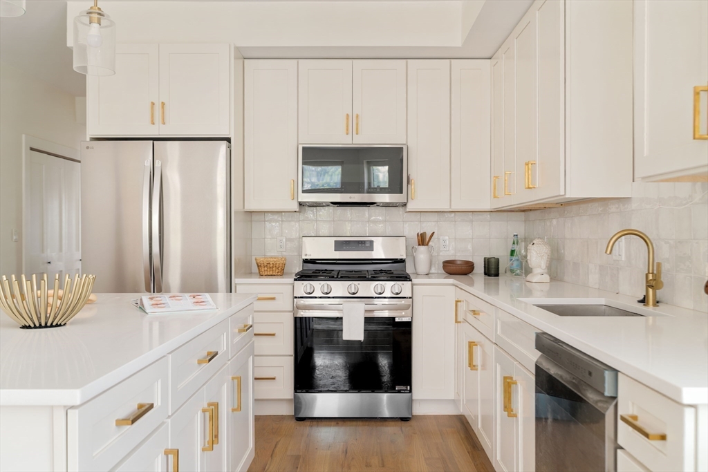 1209 Bennington Street 1