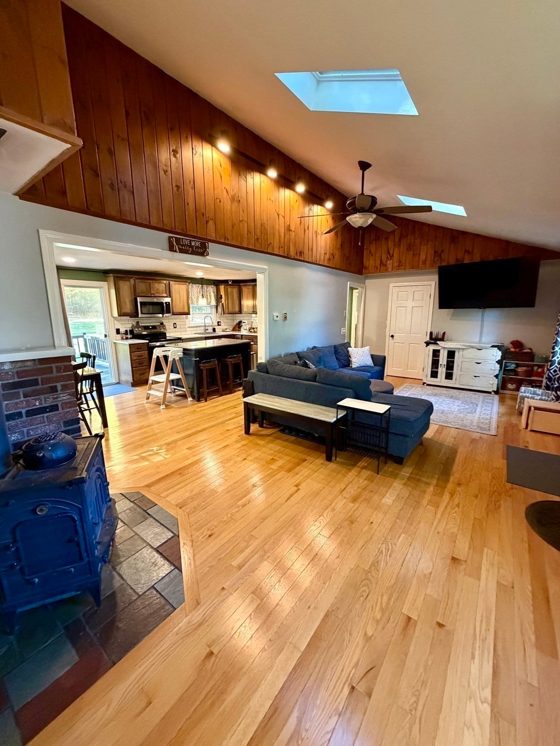 158 Dudley Rd