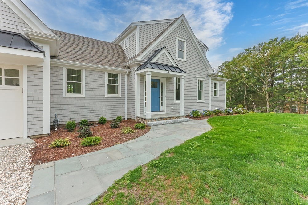 98 Horizon Dr