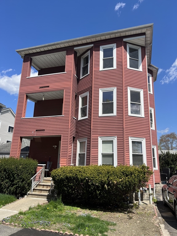 View Worcester, MA 01604 multi-family property