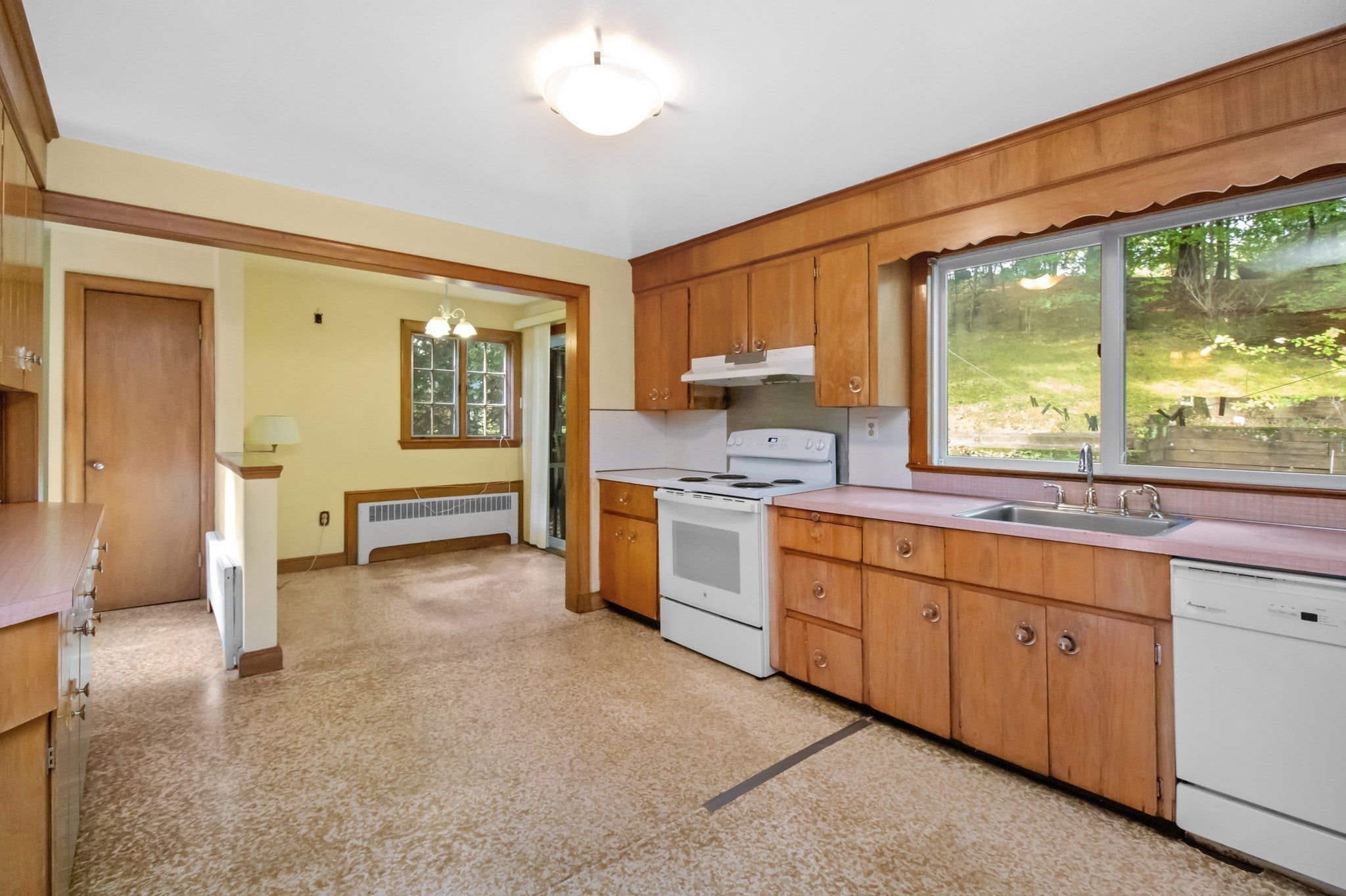 25 Arlington St, Winchester, MA, 25 Arlington St, Winchester, MA Photo #6