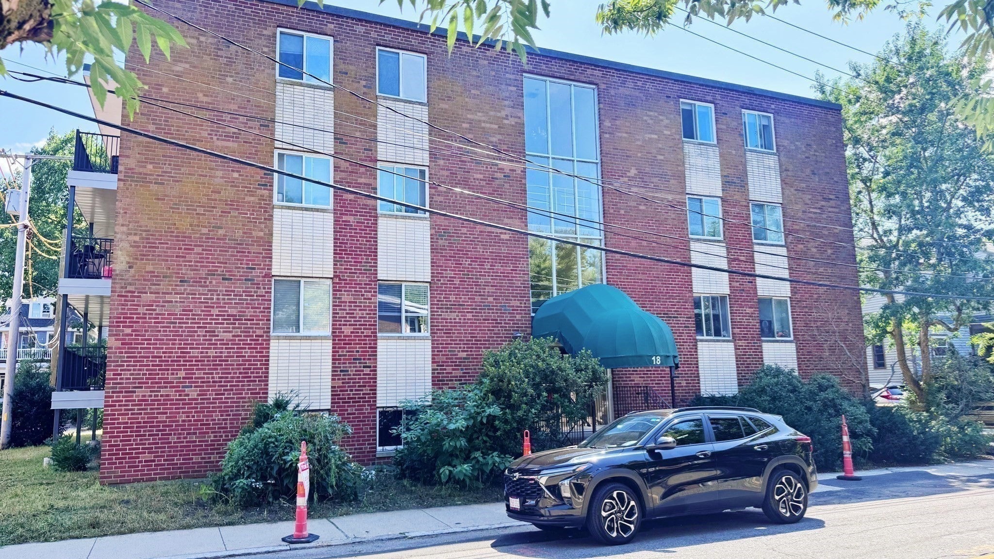 18 Pond St #2, Boston, MA, 18 Pond St #2, Boston, MA Photo #1