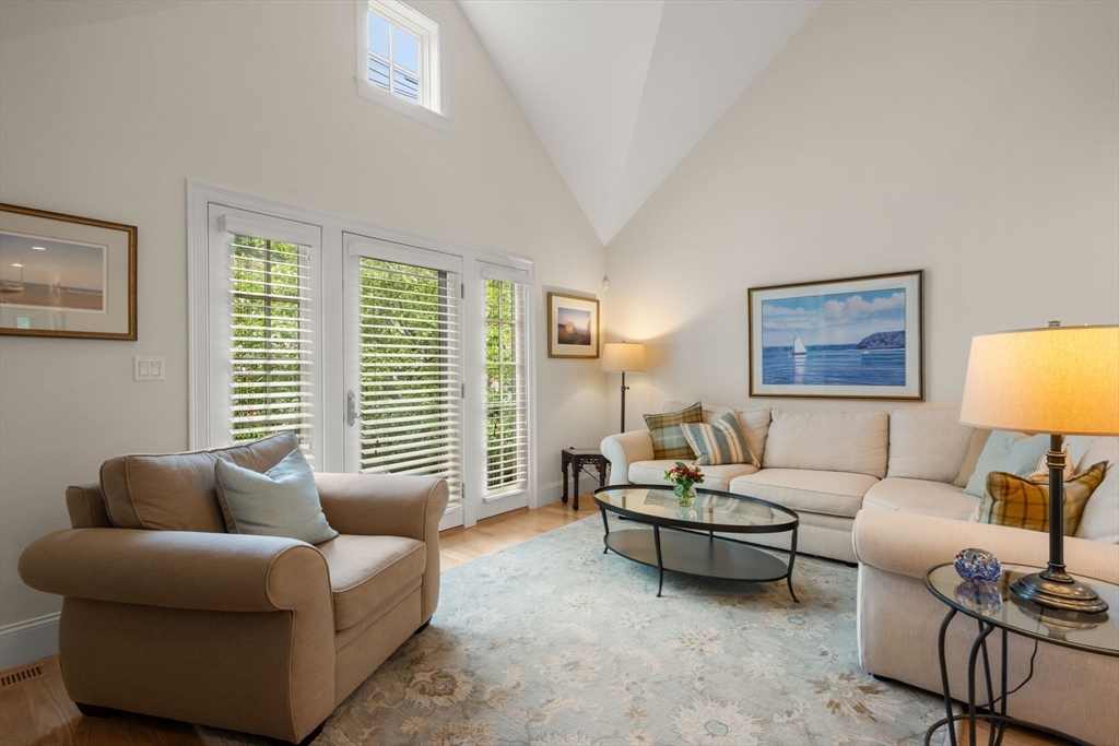 60 Graystone Cir 60