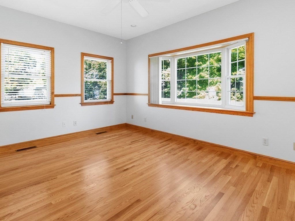 63 Rockridge Road, Waltham, MA Photo #13