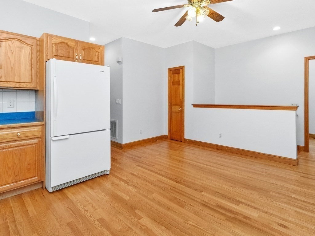63 Rockridge Road, Waltham, MA Photo #24