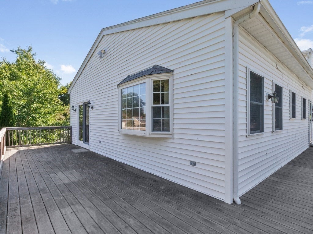 63 Rockridge Road, Waltham, MA Photo #34