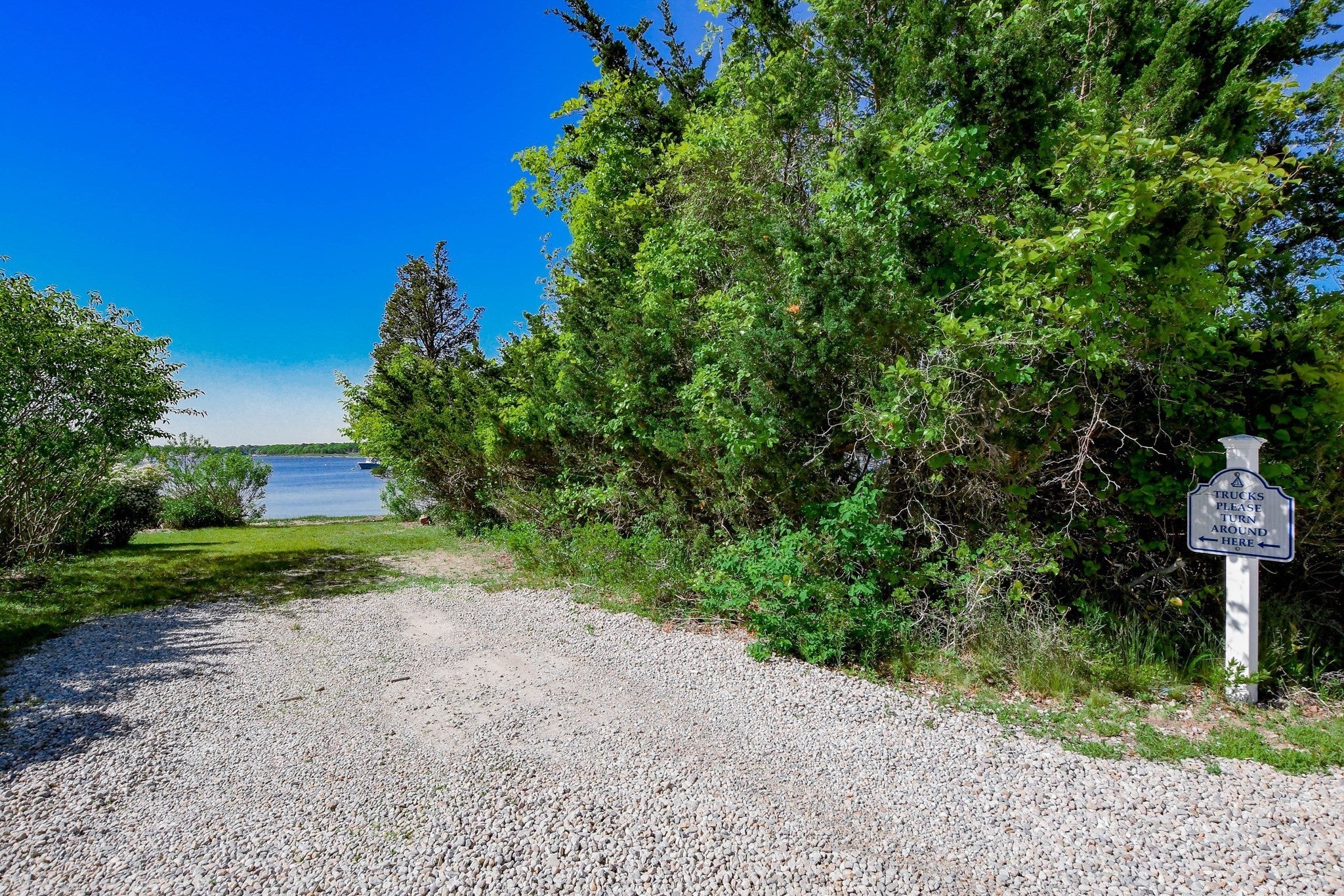 16 Bass Point Road, Marion MA 02738